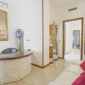 Longanesi 26 Affittacamere Milano
