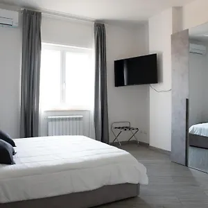 Monteleone ,12 Bed & Breakfast Napoli